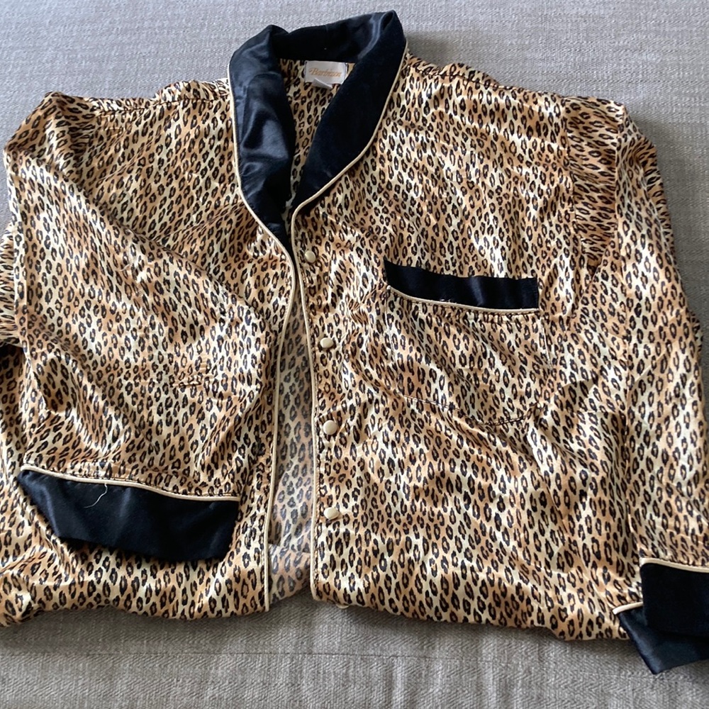 Leopard lounge silk robe